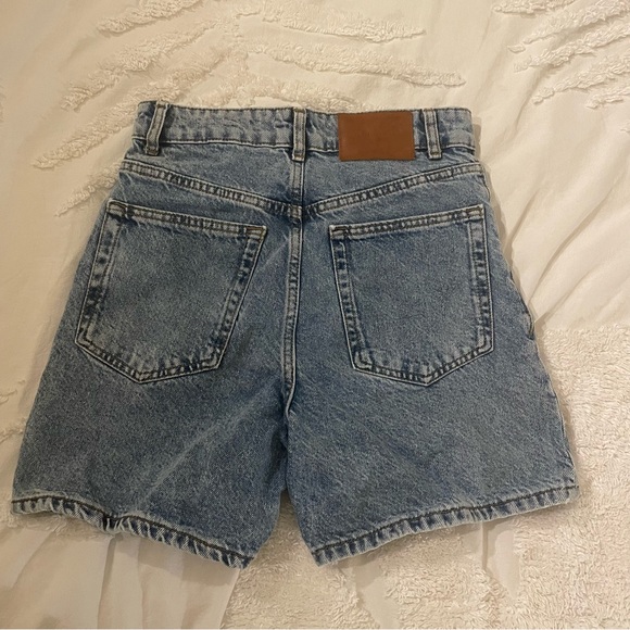 Mom Jean Shorts - Picture 3 of 5